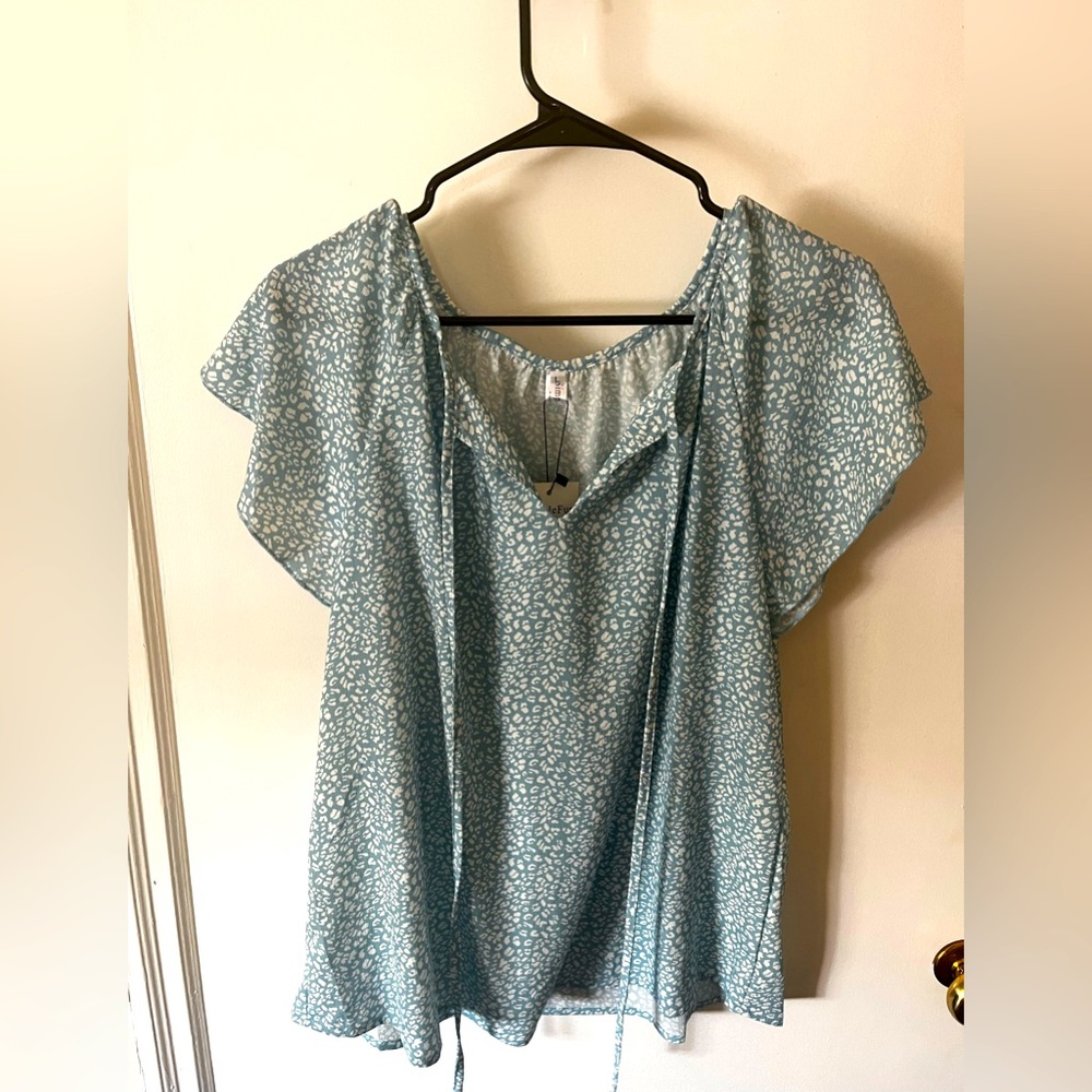 Baby Blue White Flower Summer Blouse